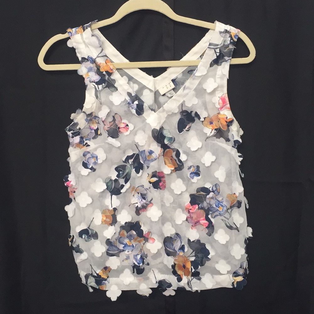 Floral sleeveless blouse